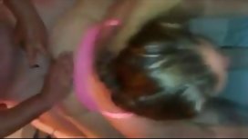 通过照片激发工作人员的照片