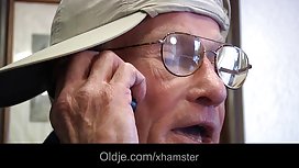 性感内衣的双胞胎