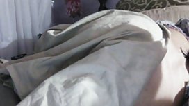 紧身胸衣总是很时尚